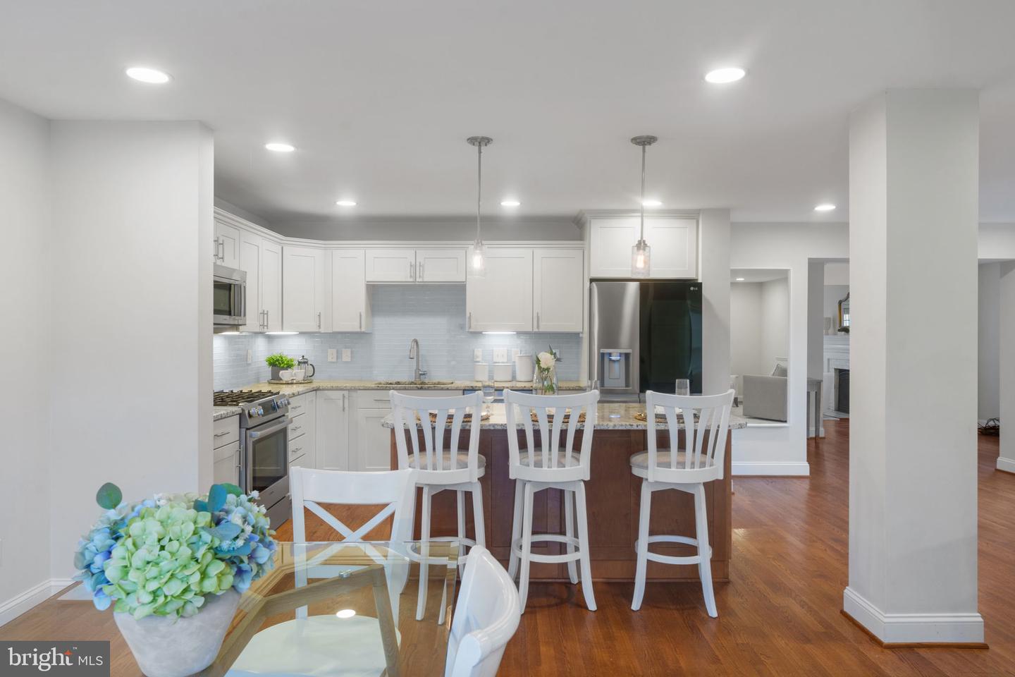 2915 MEADOW LN, FALLS CHURCH, Virginia 22042, 5 Bedrooms Bedrooms, ,3 BathroomsBathrooms,Residential,For sale,2915 MEADOW LN,VAFX2261698 MLS # VAFX2261698