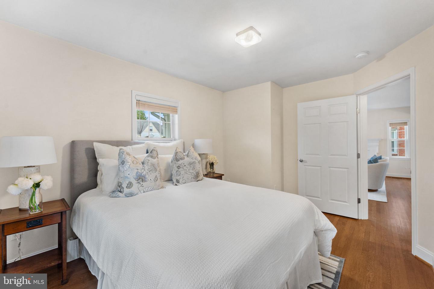 2915 MEADOW LN, FALLS CHURCH, Virginia 22042, 5 Bedrooms Bedrooms, ,3 BathroomsBathrooms,Residential,For sale,2915 MEADOW LN,VAFX2261698 MLS # VAFX2261698