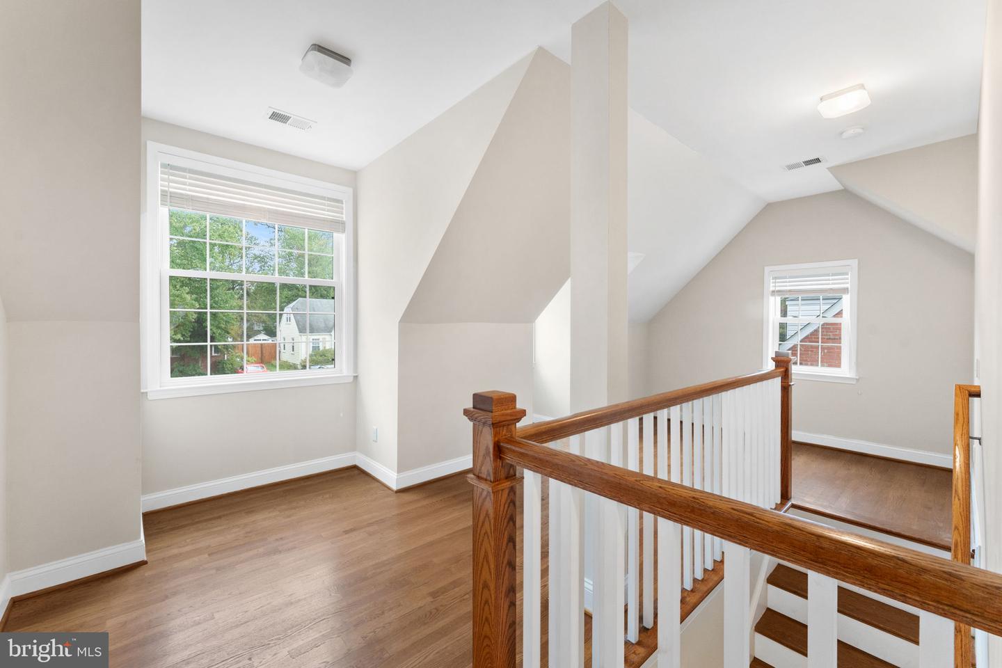2915 MEADOW LN, FALLS CHURCH, Virginia 22042, 5 Bedrooms Bedrooms, ,3 BathroomsBathrooms,Residential,For sale,2915 MEADOW LN,VAFX2261698 MLS # VAFX2261698