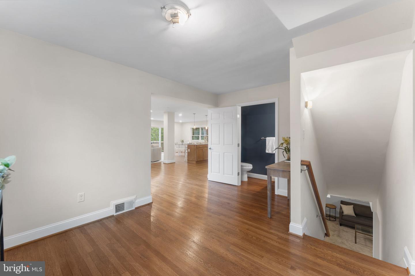 2915 MEADOW LN, FALLS CHURCH, Virginia 22042, 5 Bedrooms Bedrooms, ,3 BathroomsBathrooms,Residential,For sale,2915 MEADOW LN,VAFX2261698 MLS # VAFX2261698