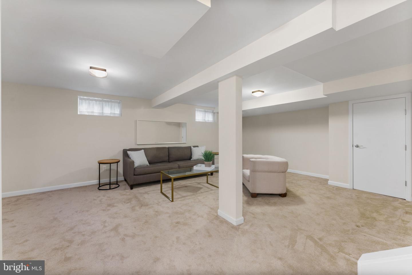 2915 MEADOW LN, FALLS CHURCH, Virginia 22042, 5 Bedrooms Bedrooms, ,3 BathroomsBathrooms,Residential,For sale,2915 MEADOW LN,VAFX2261698 MLS # VAFX2261698