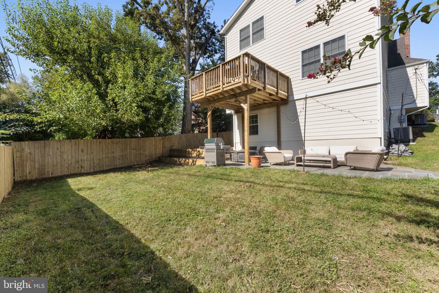 2915 MEADOW LN, FALLS CHURCH, Virginia 22042, 5 Bedrooms Bedrooms, ,3 BathroomsBathrooms,Residential,For sale,2915 MEADOW LN,VAFX2261698 MLS # VAFX2261698