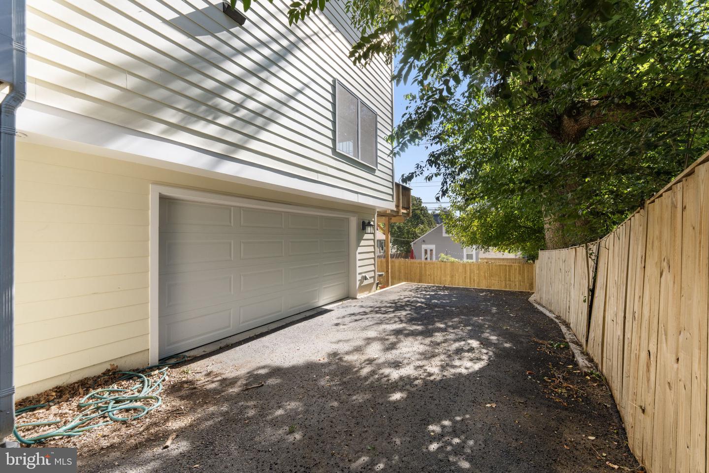 2915 MEADOW LN, FALLS CHURCH, Virginia 22042, 5 Bedrooms Bedrooms, ,3 BathroomsBathrooms,Residential,For sale,2915 MEADOW LN,VAFX2261698 MLS # VAFX2261698
