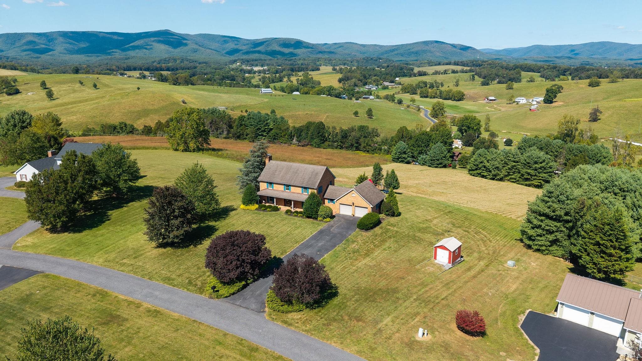 66 GREENLEE DR, CHURCHVILLE, Virginia 24421, 4 Bedrooms Bedrooms, ,3 BathroomsBathrooms,Residential,66 GREENLEE DR,669010 MLS # 669010