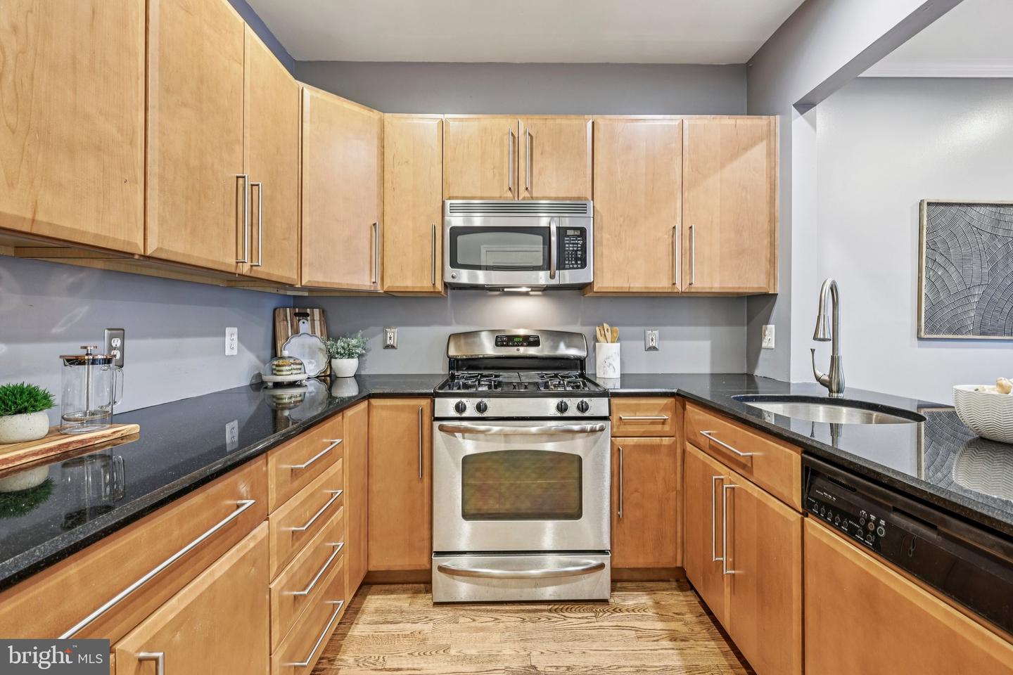 4681 LAWTON WAY #103, ALEXANDRIA, Virginia 22311, 2 Bedrooms Bedrooms, ,2 BathroomsBathrooms,Residential,For sale,4681 LAWTON WAY #103,VAAX2049222 MLS # VAAX2049222