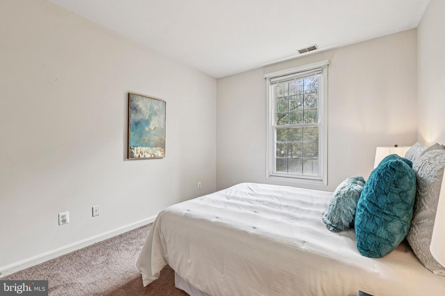 4681 LAWTON WAY #103, ALEXANDRIA, Virginia 22311, 2 Bedrooms Bedrooms, ,2 BathroomsBathrooms,Residential,For sale,4681 LAWTON WAY #103,VAAX2049222 MLS # VAAX2049222