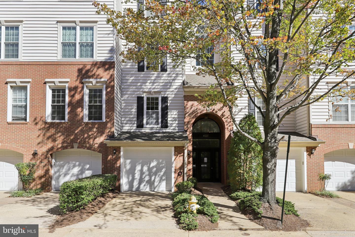 4681 LAWTON WAY #103, ALEXANDRIA, Virginia 22311, 2 Bedrooms Bedrooms, ,2 BathroomsBathrooms,Residential,For sale,4681 LAWTON WAY #103,VAAX2049222 MLS # VAAX2049222