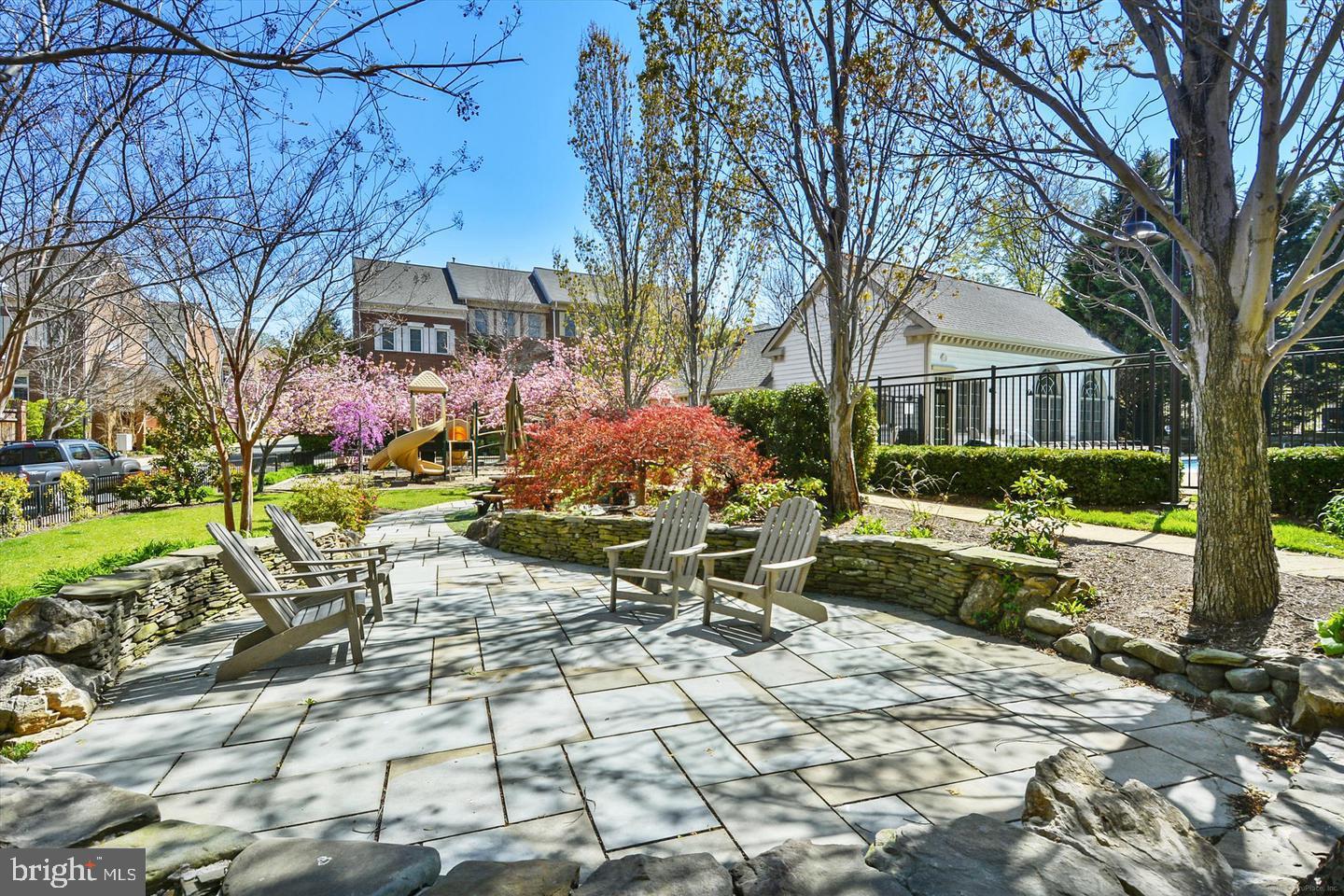 4681 LAWTON WAY #103, ALEXANDRIA, Virginia 22311, 2 Bedrooms Bedrooms, ,2 BathroomsBathrooms,Residential,For sale,4681 LAWTON WAY #103,VAAX2049222 MLS # VAAX2049222