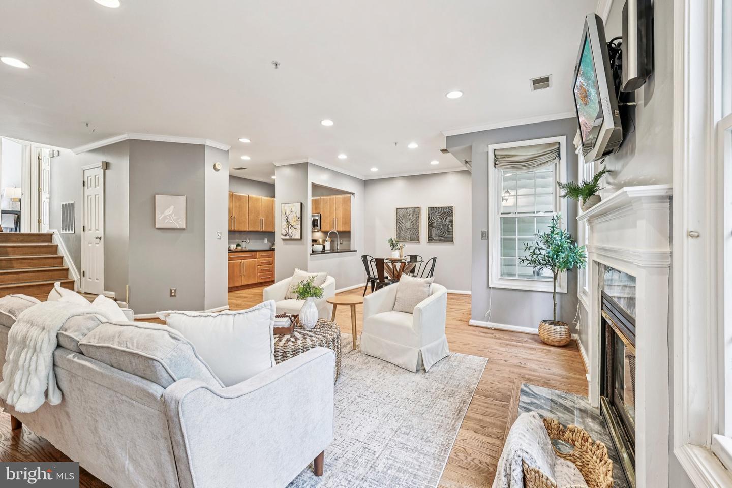4681 LAWTON WAY #103, ALEXANDRIA, Virginia 22311, 2 Bedrooms Bedrooms, ,2 BathroomsBathrooms,Residential,For sale,4681 LAWTON WAY #103,VAAX2049222 MLS # VAAX2049222