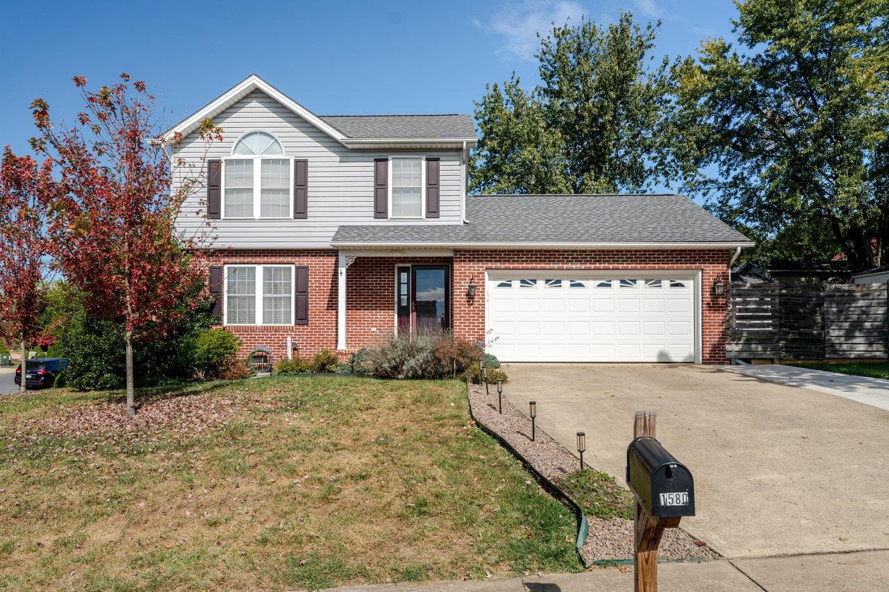 1580 SHENSTONE DR, HARRISONBURG, Virginia 22802, 3 Bedrooms Bedrooms, ,2 BathroomsBathrooms,Residential,1580 SHENSTONE DR,670153 MLS # 670153