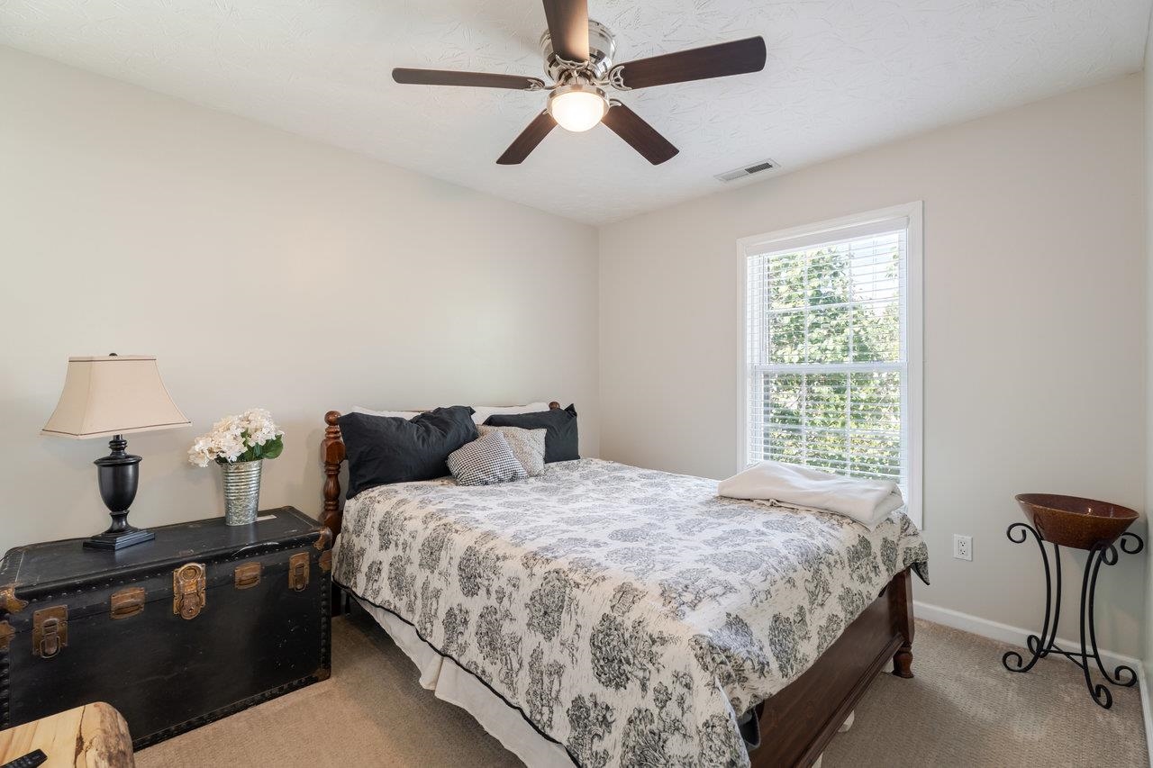 1580 SHENSTONE DR, HARRISONBURG, Virginia 22802, 3 Bedrooms Bedrooms, ,2 BathroomsBathrooms,Residential,1580 SHENSTONE DR,670153 MLS # 670153