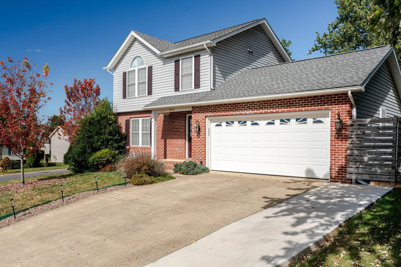 1580 SHENSTONE DR, HARRISONBURG, Virginia 22802, 3 Bedrooms Bedrooms, ,2 BathroomsBathrooms,Residential,1580 SHENSTONE DR,670153 MLS # 670153