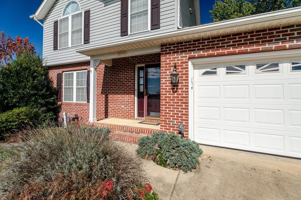 1580 SHENSTONE DR, HARRISONBURG, Virginia 22802, 3 Bedrooms Bedrooms, ,2 BathroomsBathrooms,Residential,1580 SHENSTONE DR,670153 MLS # 670153