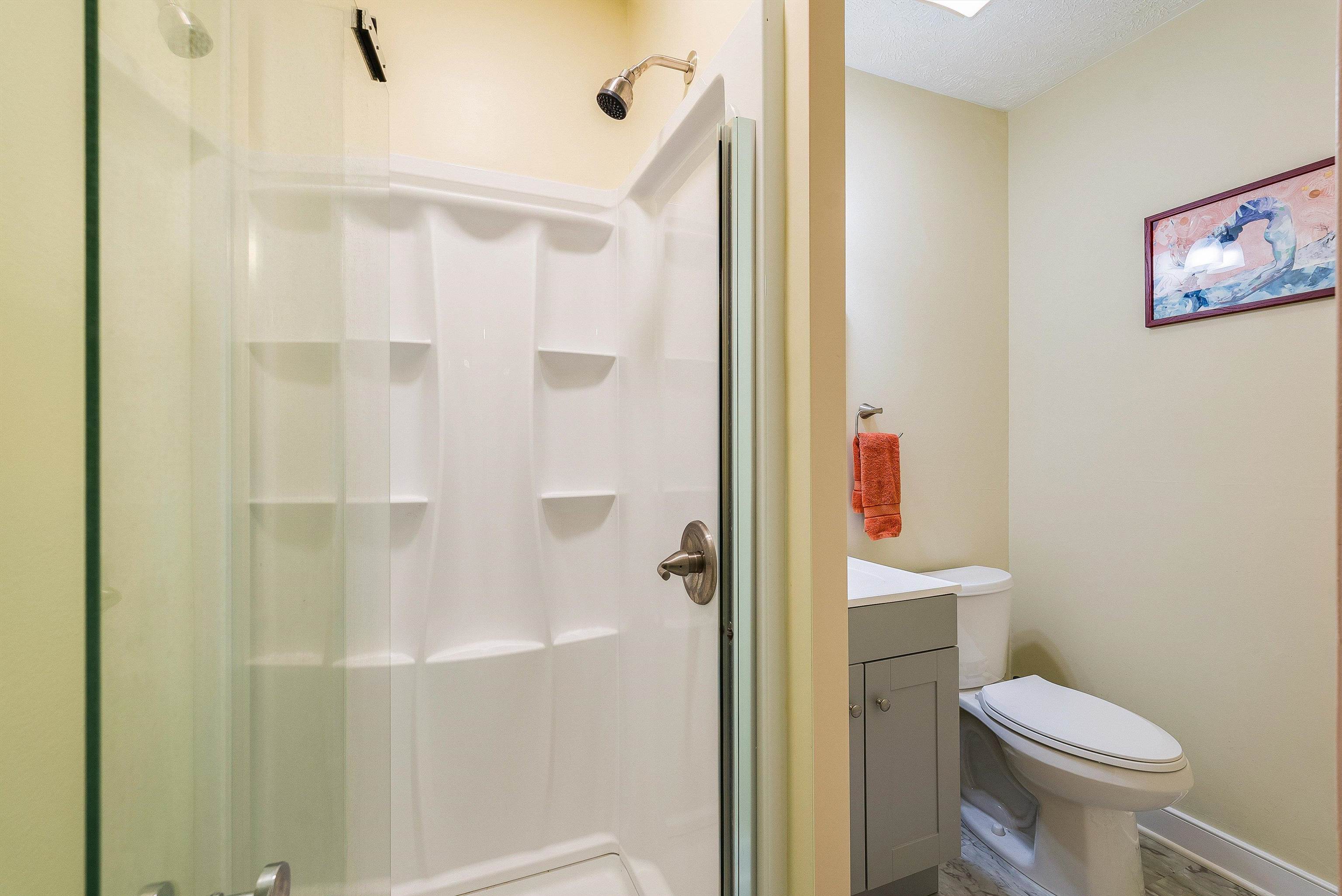 100 OLIVE ST, STAUNTON, Virginia 24401, 3 Bedrooms Bedrooms, ,2 BathroomsBathrooms,Residential,100 OLIVE ST,670155 MLS # 670155
