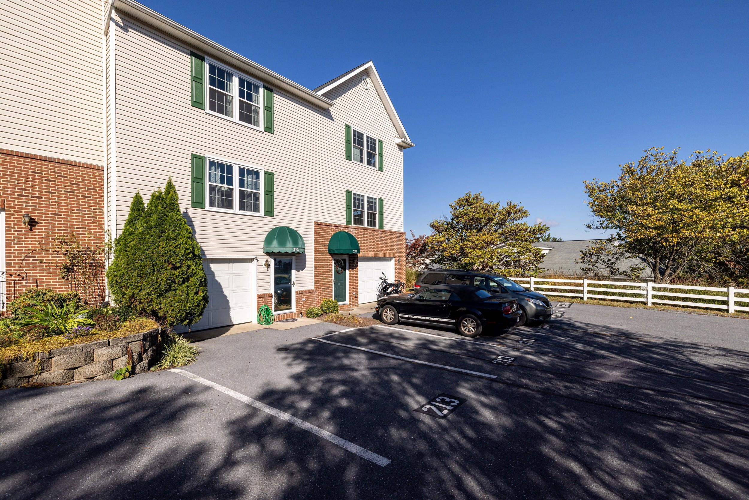 213 EMERSON LN, HARRISONBURG, Virginia 22802, 3 Bedrooms Bedrooms, ,2 BathroomsBathrooms,Residential,213 EMERSON LN,670157 MLS # 670157