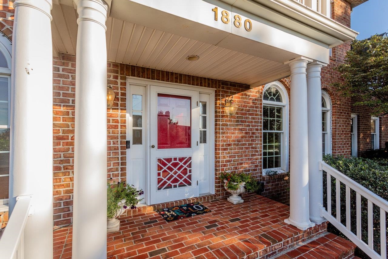 1880 COLLEGE AVE, HARRISONBURG, Virginia 22802, 7 Bedrooms Bedrooms, ,5 BathroomsBathrooms,Residential,1880 COLLEGE AVE,670159 MLS # 670159