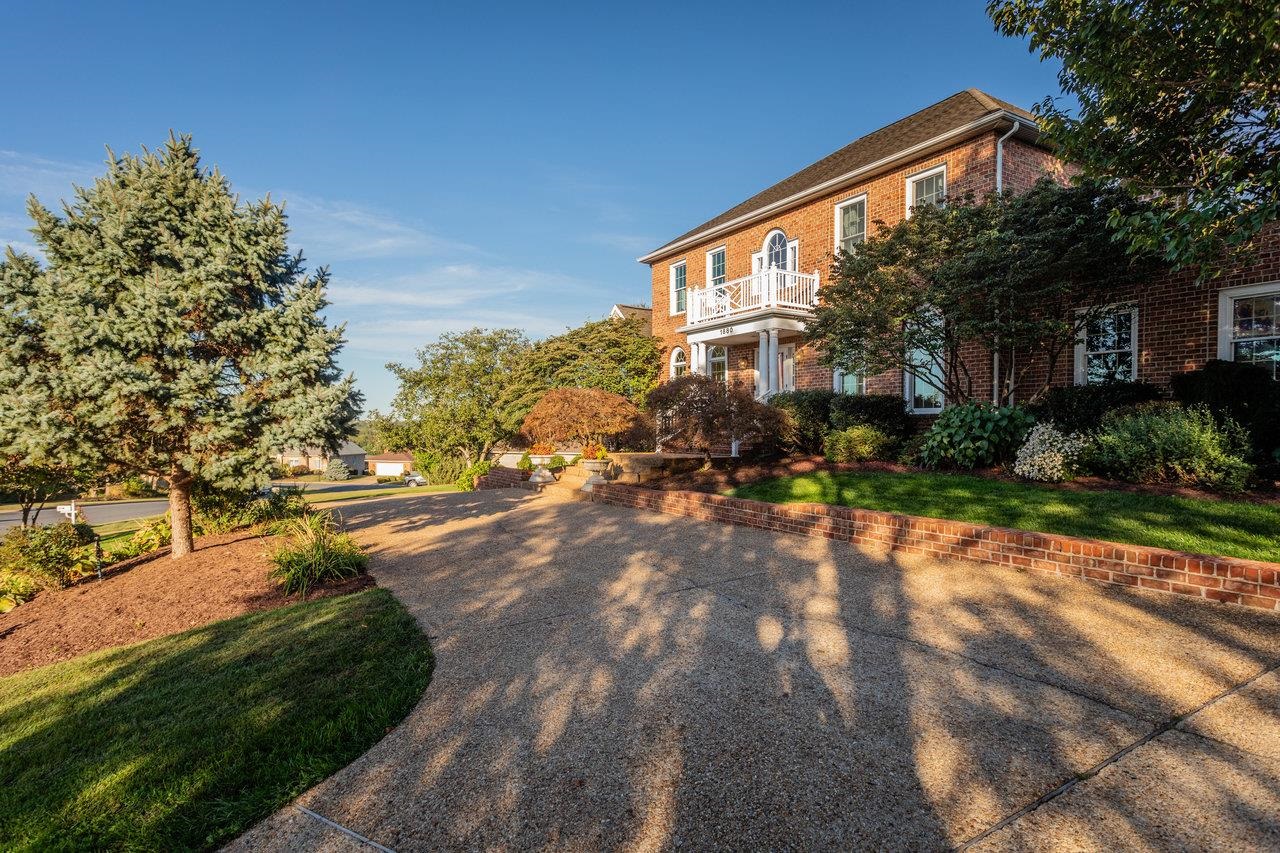 1880 COLLEGE AVE, HARRISONBURG, Virginia 22802, 7 Bedrooms Bedrooms, ,5 BathroomsBathrooms,Residential,1880 COLLEGE AVE,670159 MLS # 670159
