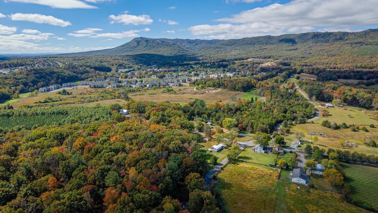 3002 RESORT DR, MCGAHEYSVILLE, Virginia 22840, 4 Bedrooms Bedrooms, ,2 BathroomsBathrooms,Residential,3002 RESORT DR,670170 MLS # 670170