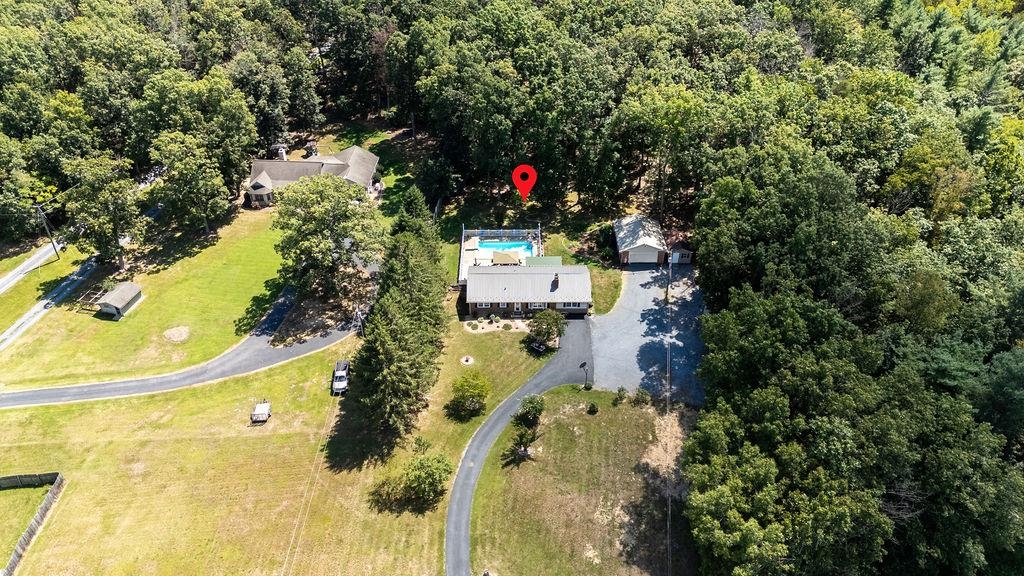 13711 SOUTH EAST SIDE HWY, PORT REPUBLIC, Virginia 24471, 3 Bedrooms Bedrooms, ,2 BathroomsBathrooms,Residential,13711 SOUTH EAST SIDE HWY,670173 MLS # 670173