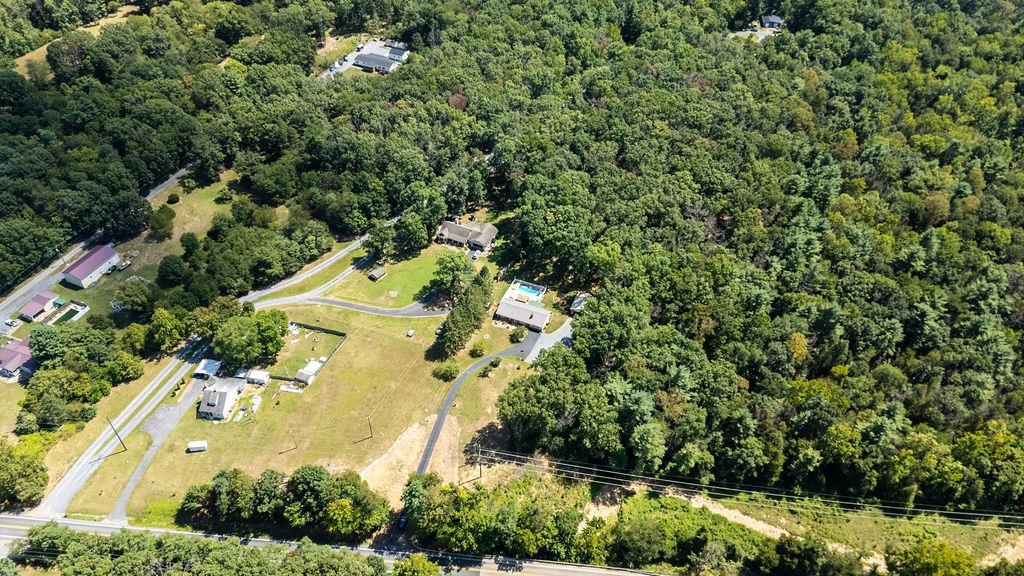 13711 SOUTH EAST SIDE HWY, PORT REPUBLIC, Virginia 24471, 3 Bedrooms Bedrooms, ,2 BathroomsBathrooms,Residential,13711 SOUTH EAST SIDE HWY,670173 MLS # 670173