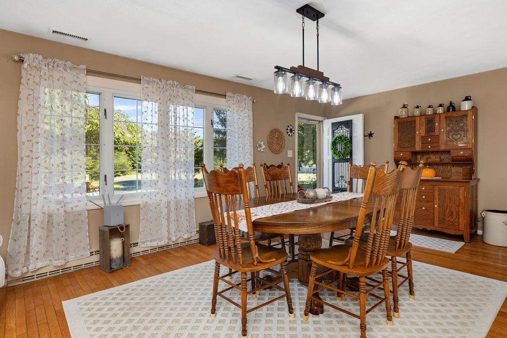 13711 SOUTH EAST SIDE HWY, PORT REPUBLIC, Virginia 24471, 3 Bedrooms Bedrooms, ,2 BathroomsBathrooms,Residential,13711 SOUTH EAST SIDE HWY,670173 MLS # 670173