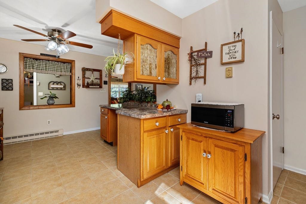 13711 SOUTH EAST SIDE HWY, PORT REPUBLIC, Virginia 24471, 3 Bedrooms Bedrooms, ,2 BathroomsBathrooms,Residential,13711 SOUTH EAST SIDE HWY,670173 MLS # 670173