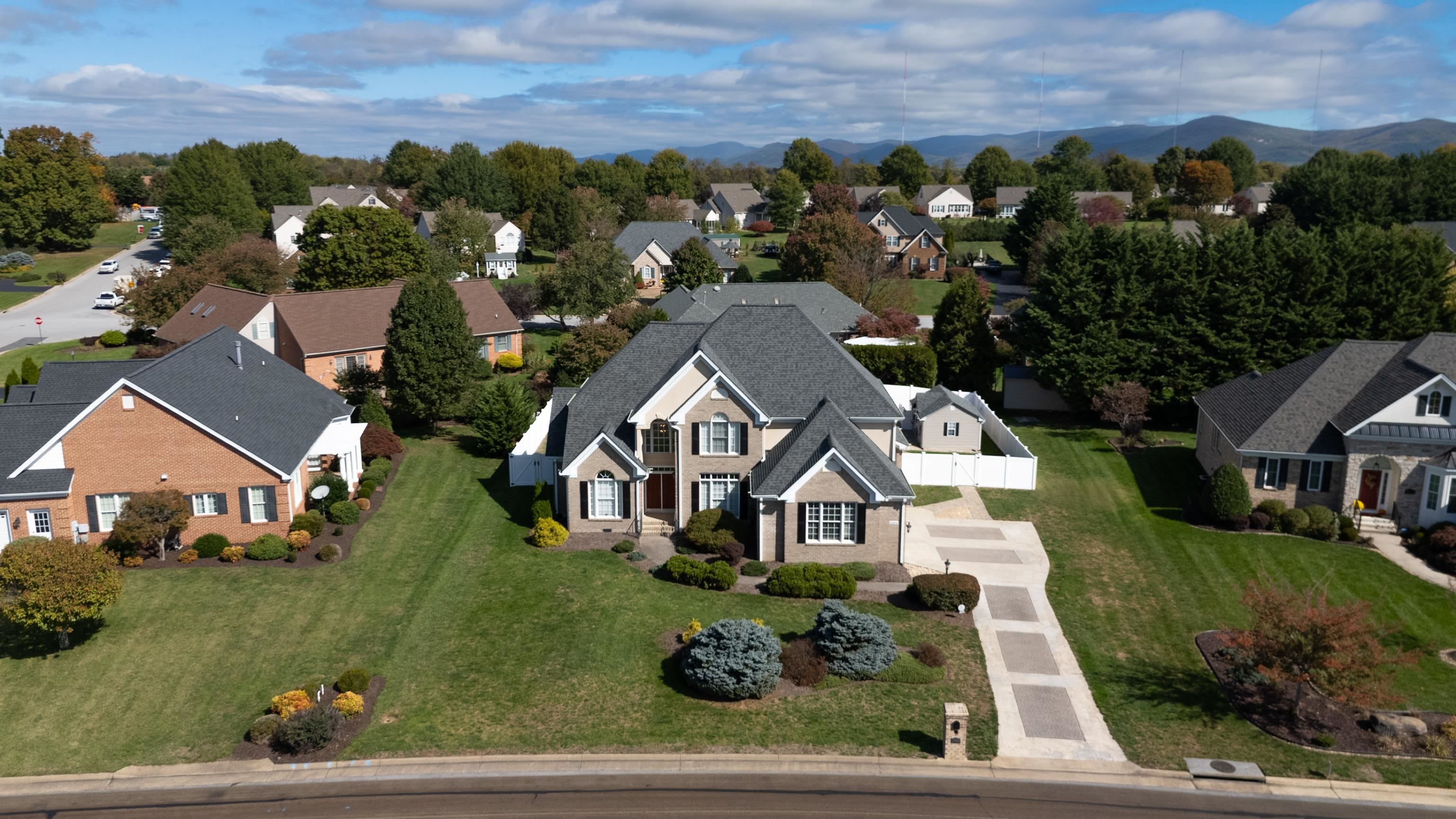 2404 VILLAGE DR, WAYNESBORO, Virginia 22980, 4 Bedrooms Bedrooms, ,3 BathroomsBathrooms,Residential,2404 VILLAGE DR,670174 MLS # 670174