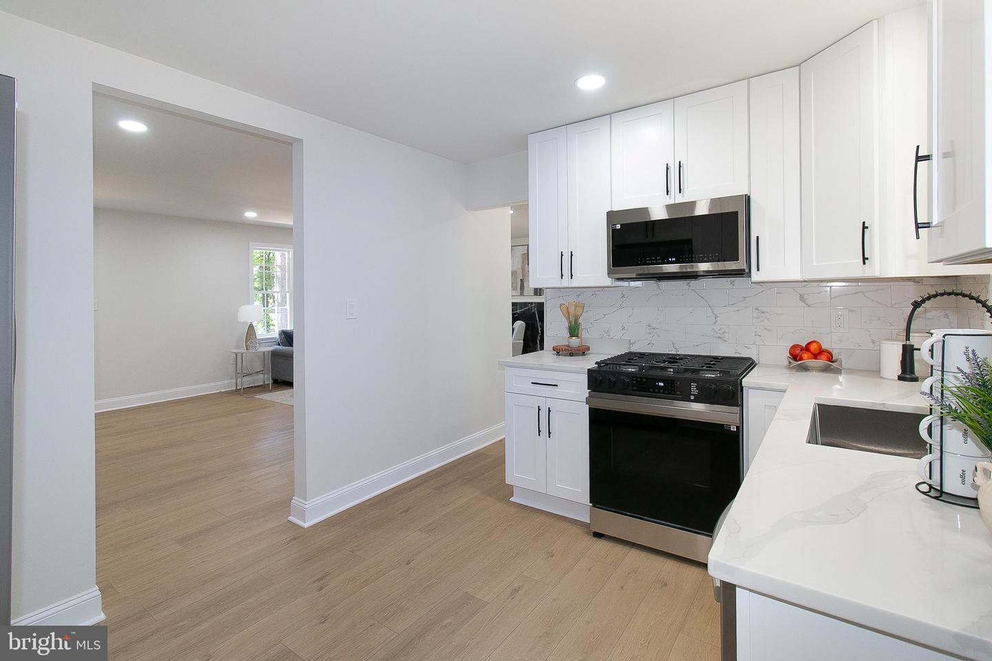 13305 KAHNS RD, MANASSAS, Virginia 20112, 4 Bedrooms Bedrooms, ,3 BathroomsBathrooms,Residential,For sale,13305 KAHNS RD,VAPW2103174 MLS # VAPW2103174