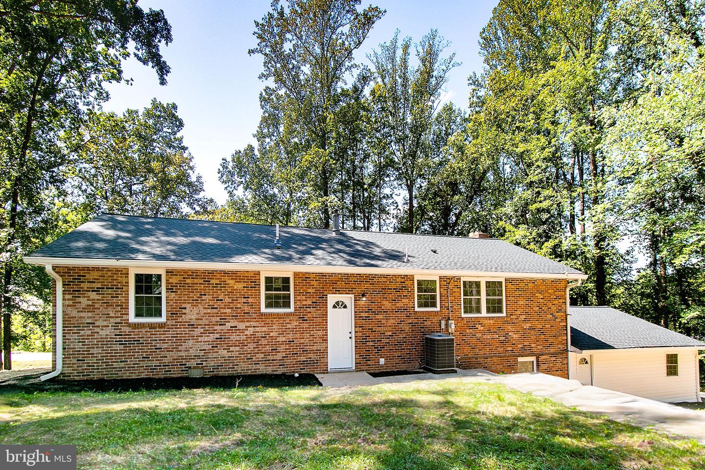 13305 KAHNS RD, MANASSAS, Virginia 20112, 4 Bedrooms Bedrooms, ,3 BathroomsBathrooms,Residential,For sale,13305 KAHNS RD,VAPW2103174 MLS # VAPW2103174