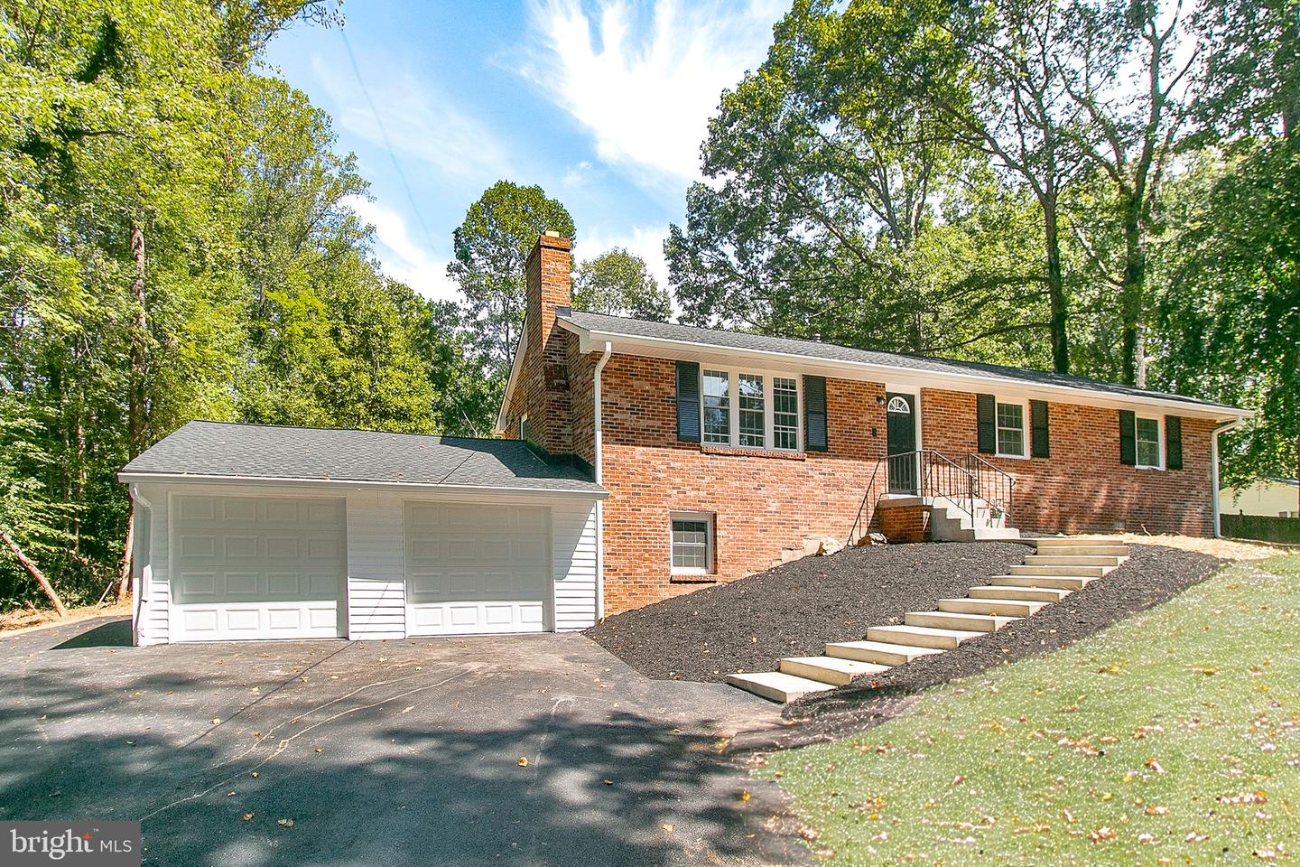 13305 KAHNS RD, MANASSAS, Virginia 20112, 4 Bedrooms Bedrooms, ,3 BathroomsBathrooms,Residential,For sale,13305 KAHNS RD,VAPW2103174 MLS # VAPW2103174