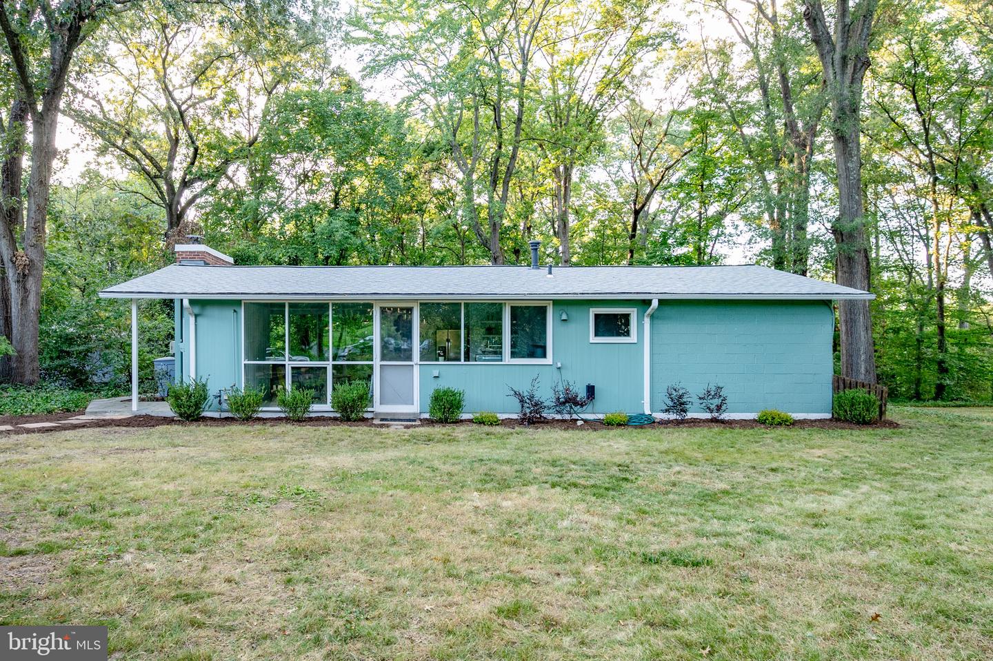 1915 MARTHAS RD, ALEXANDRIA, Virginia 22307, 3 Bedrooms Bedrooms, ,1 BathroomBathrooms,Residential,For sale,1915 MARTHAS RD,VAFX2264774 MLS # VAFX2264774