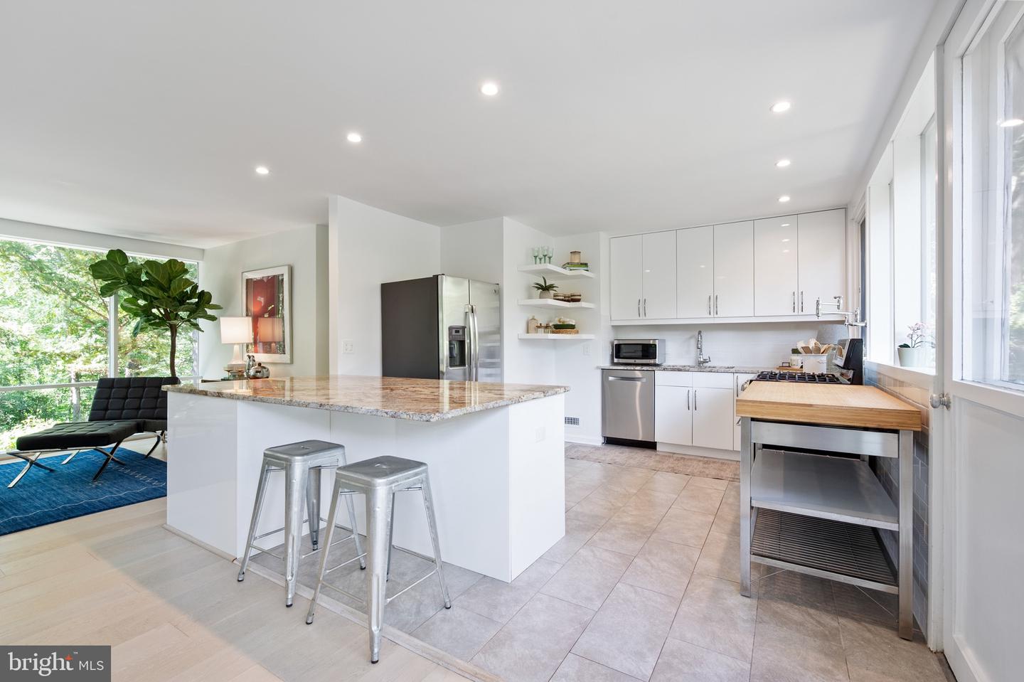 1915 MARTHAS RD, ALEXANDRIA, Virginia 22307, 3 Bedrooms Bedrooms, ,1 BathroomBathrooms,Residential,For sale,1915 MARTHAS RD,VAFX2264774 MLS # VAFX2264774