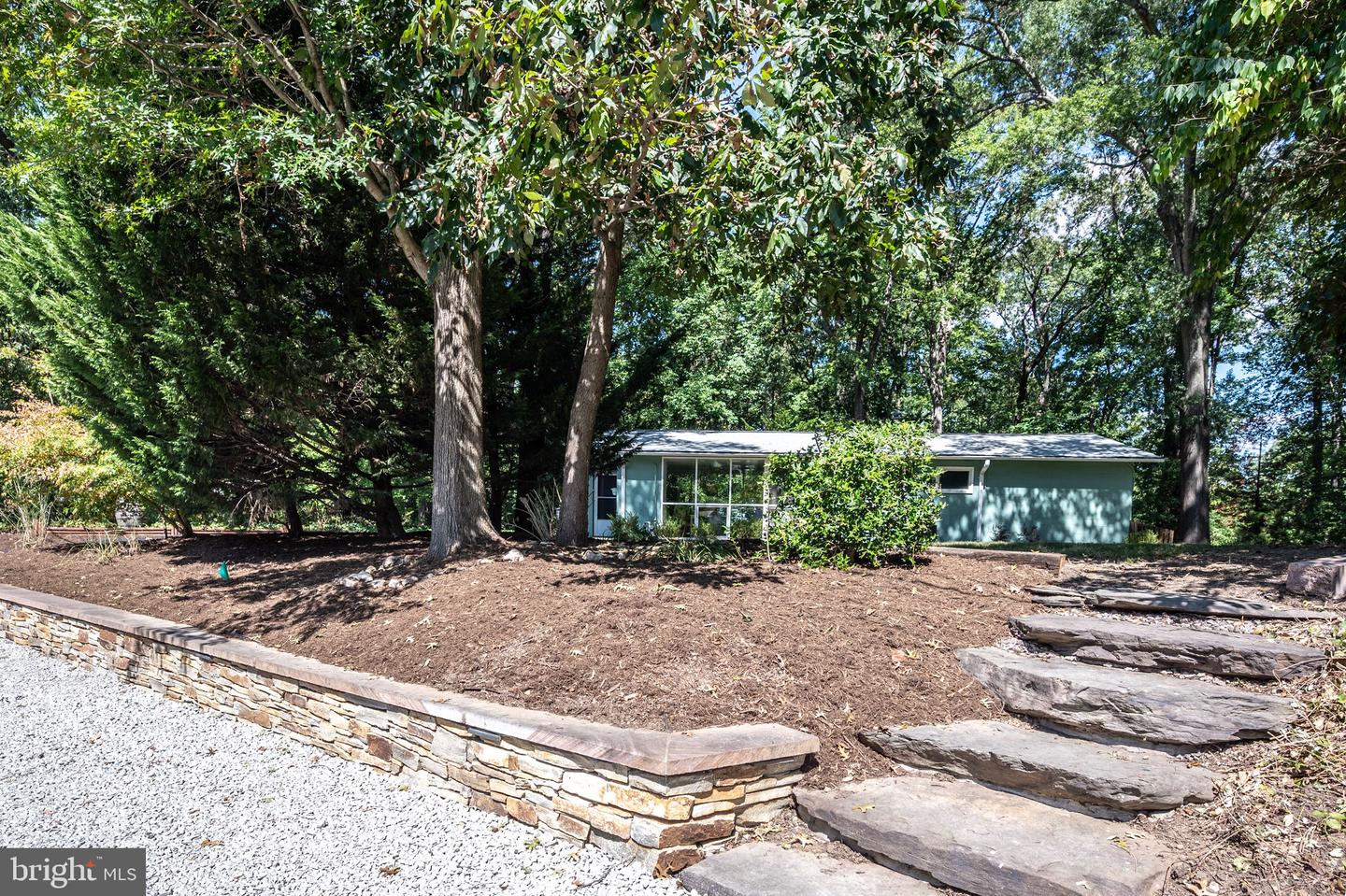1915 MARTHAS RD, ALEXANDRIA, Virginia 22307, 3 Bedrooms Bedrooms, ,1 BathroomBathrooms,Residential,For sale,1915 MARTHAS RD,VAFX2264774 MLS # VAFX2264774