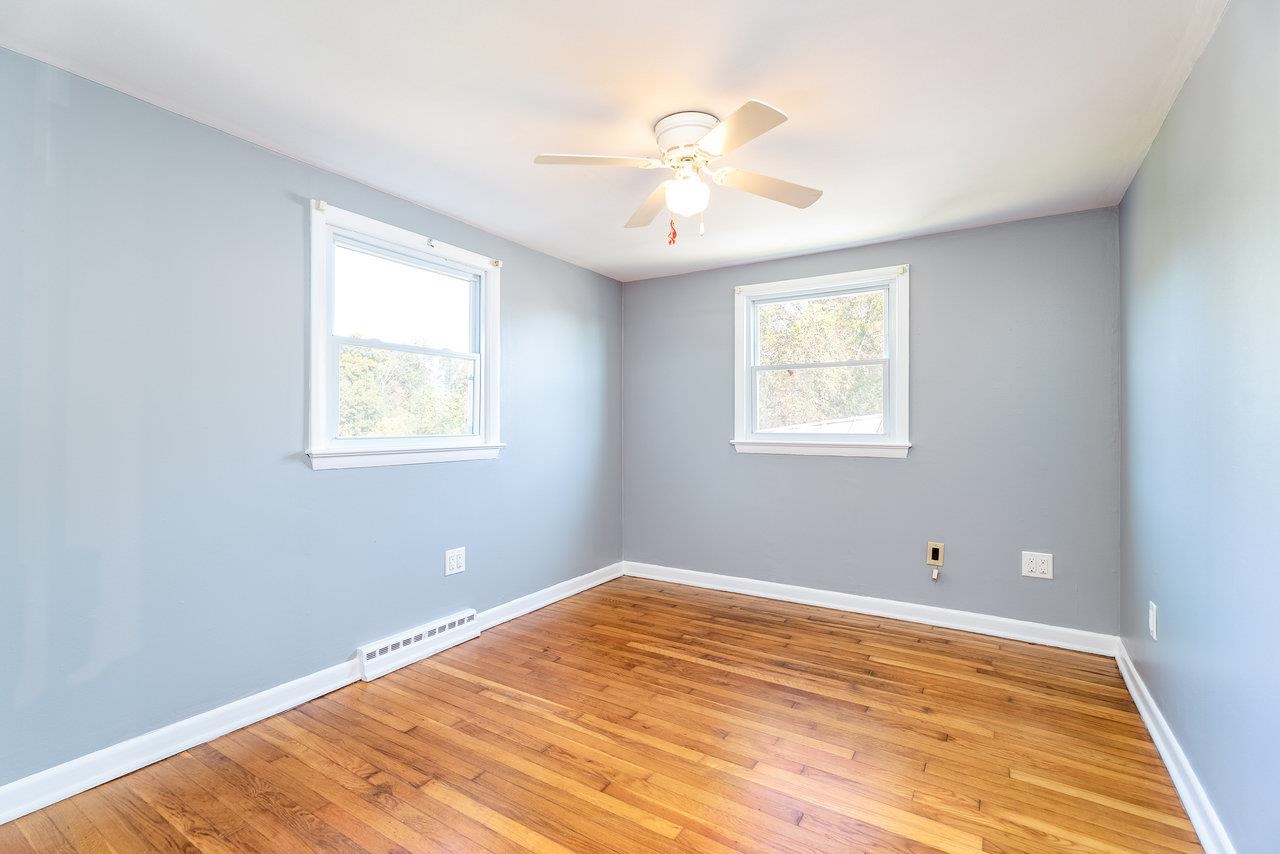 418 G ST, STAUNTON, Virginia 24401, 3 Bedrooms Bedrooms, ,2 BathroomsBathrooms,Residential,418 G ST,670176 MLS # 670176