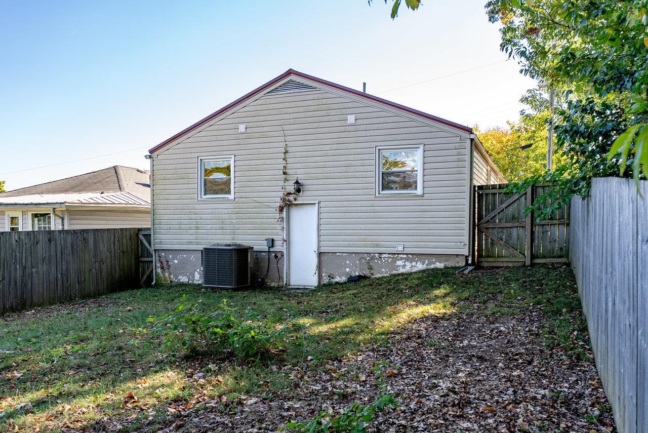 418 G ST, STAUNTON, Virginia 24401, 3 Bedrooms Bedrooms, ,2 BathroomsBathrooms,Residential,418 G ST,670176 MLS # 670176
