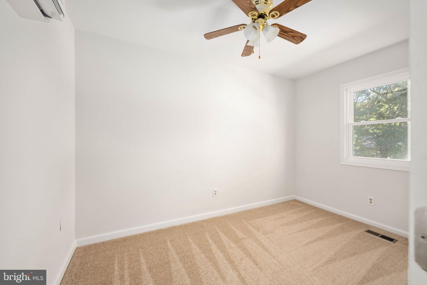 124 JANNEY CT, FREDERICKSBURG, Virginia 22408, 3 Bedrooms Bedrooms, ,1 BathroomBathrooms,Residential,For sale,124 JANNEY CT,VASP2036008 MLS # VASP2036008