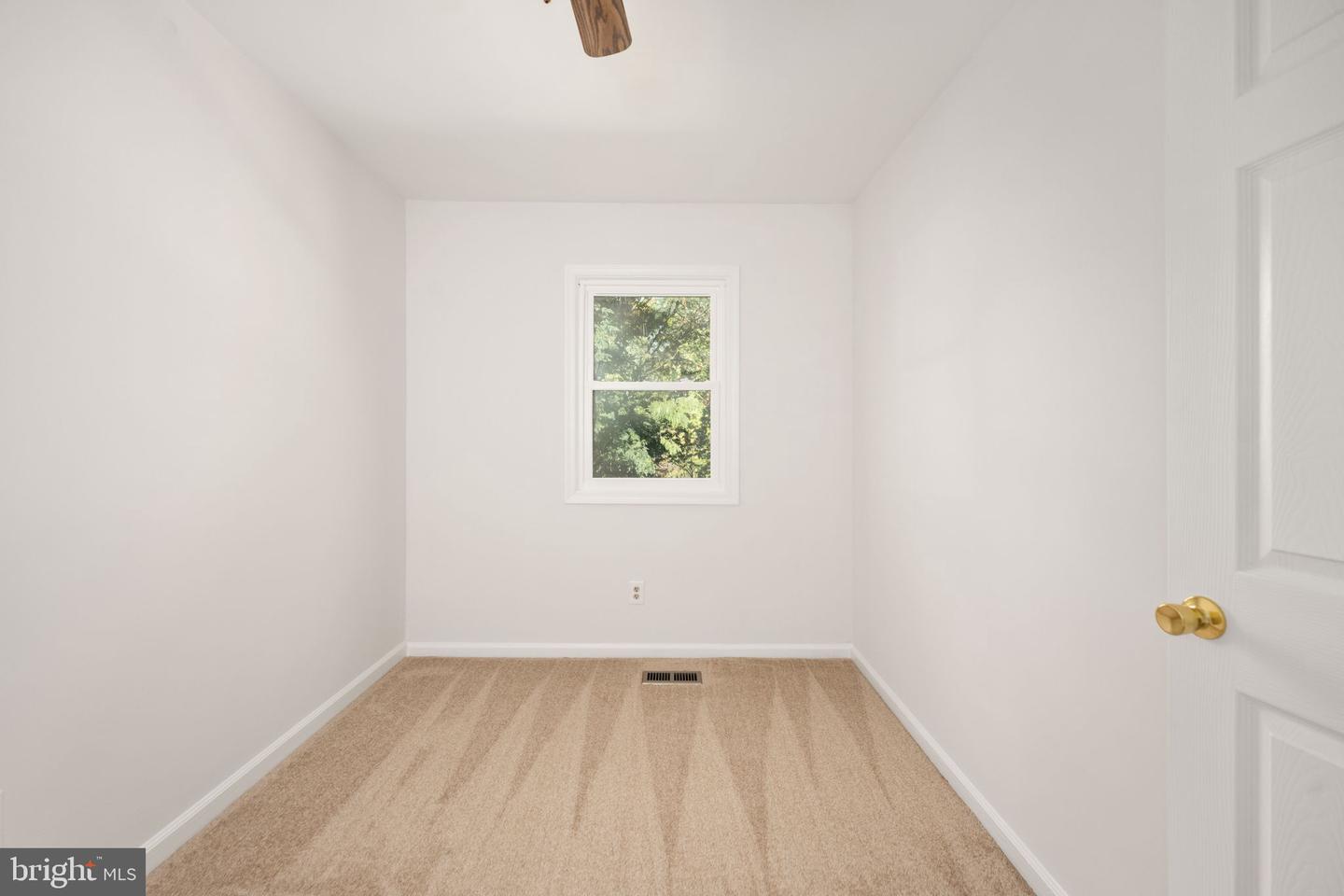124 JANNEY CT, FREDERICKSBURG, Virginia 22408, 3 Bedrooms Bedrooms, ,1 BathroomBathrooms,Residential,For sale,124 JANNEY CT,VASP2036008 MLS # VASP2036008