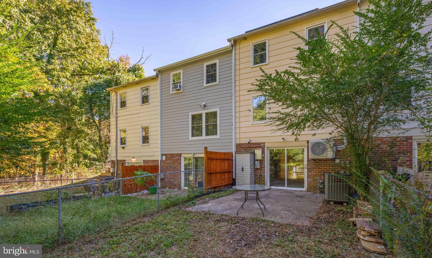 124 JANNEY CT, FREDERICKSBURG, Virginia 22408, 3 Bedrooms Bedrooms, ,1 BathroomBathrooms,Residential,For sale,124 JANNEY CT,VASP2036008 MLS # VASP2036008