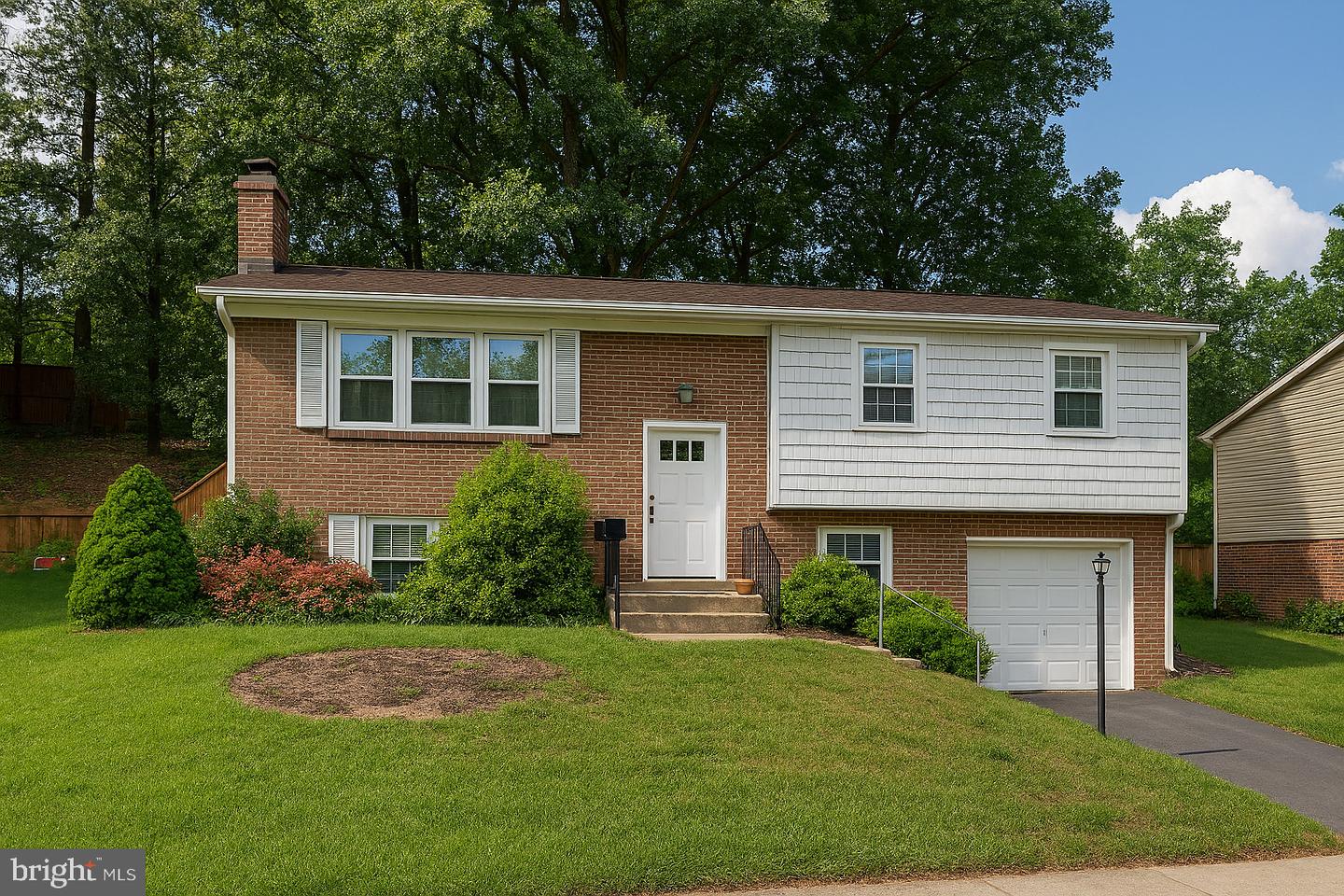 13652 KINGSMAN RD, WOODBRIDGE, Virginia 22193, 4 Bedrooms Bedrooms, ,2 BathroomsBathrooms,Residential,For sale,13652 KINGSMAN RD,VAPW2103442 MLS # VAPW2103442