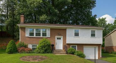 13652 KINGSMAN RD, WOODBRIDGE, Virginia 22193, 4 Bedrooms Bedrooms, ,2 BathroomsBathrooms,Residential,For sale,13652 KINGSMAN RD,VAPW2103442 MLS # VAPW2103442
