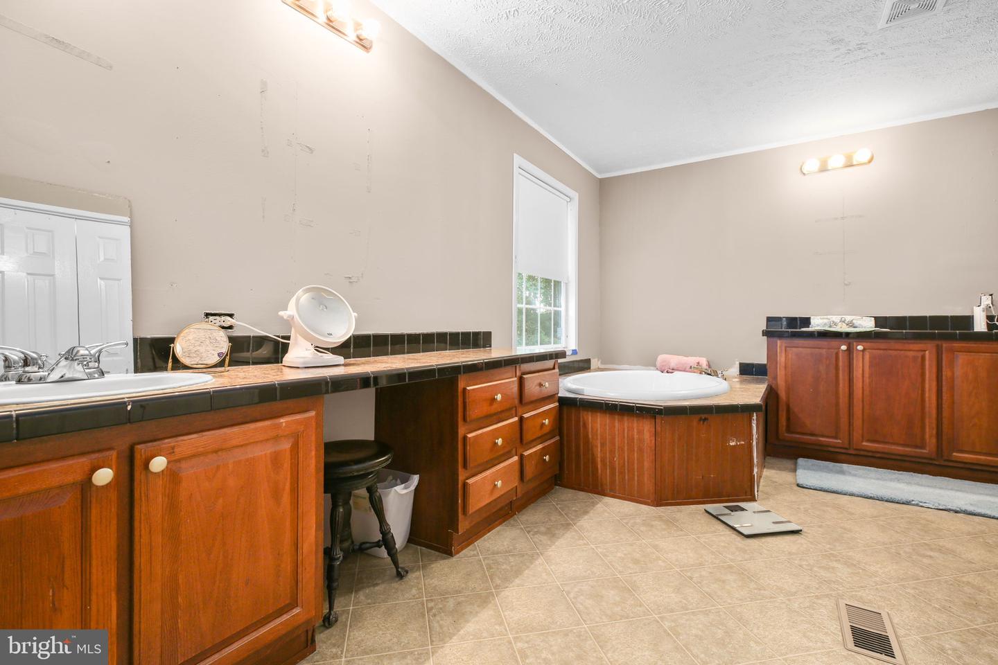 14301 LESTER LN, MILFORD, Virginia 22514, 4 Bedrooms Bedrooms, ,3 BathroomsBathrooms,Residential,For sale,14301 LESTER LN,VACV2008792 MLS # VACV2008792