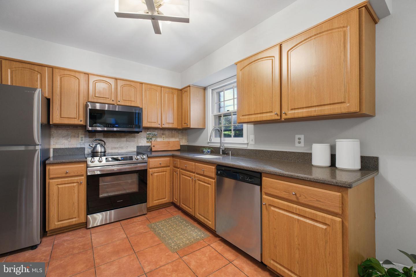16 S MANCHESTER ST, ARLINGTON, Virginia 22204, 3 Bedrooms Bedrooms, ,2 BathroomsBathrooms,Residential,For sale,16 S MANCHESTER ST,VAAR2063304 MLS # VAAR2063304