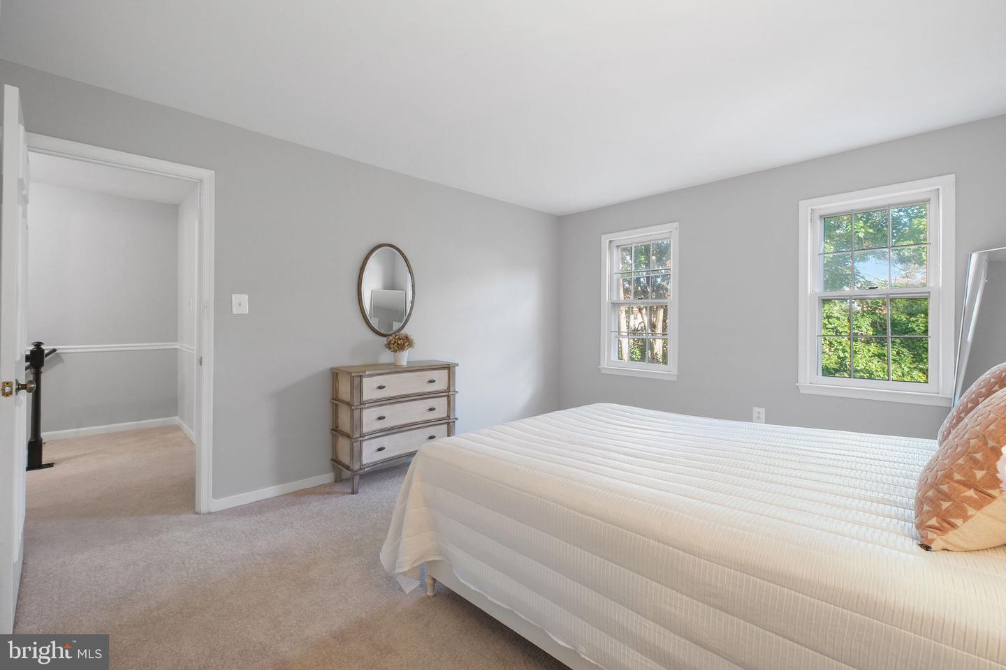 16 S MANCHESTER ST, ARLINGTON, Virginia 22204, 3 Bedrooms Bedrooms, ,2 BathroomsBathrooms,Residential,For sale,16 S MANCHESTER ST,VAAR2063304 MLS # VAAR2063304
