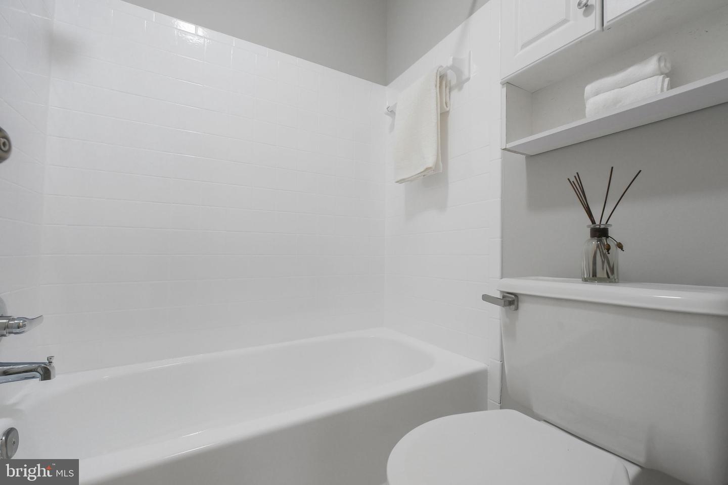 16 S MANCHESTER ST, ARLINGTON, Virginia 22204, 3 Bedrooms Bedrooms, ,2 BathroomsBathrooms,Residential,For sale,16 S MANCHESTER ST,VAAR2063304 MLS # VAAR2063304