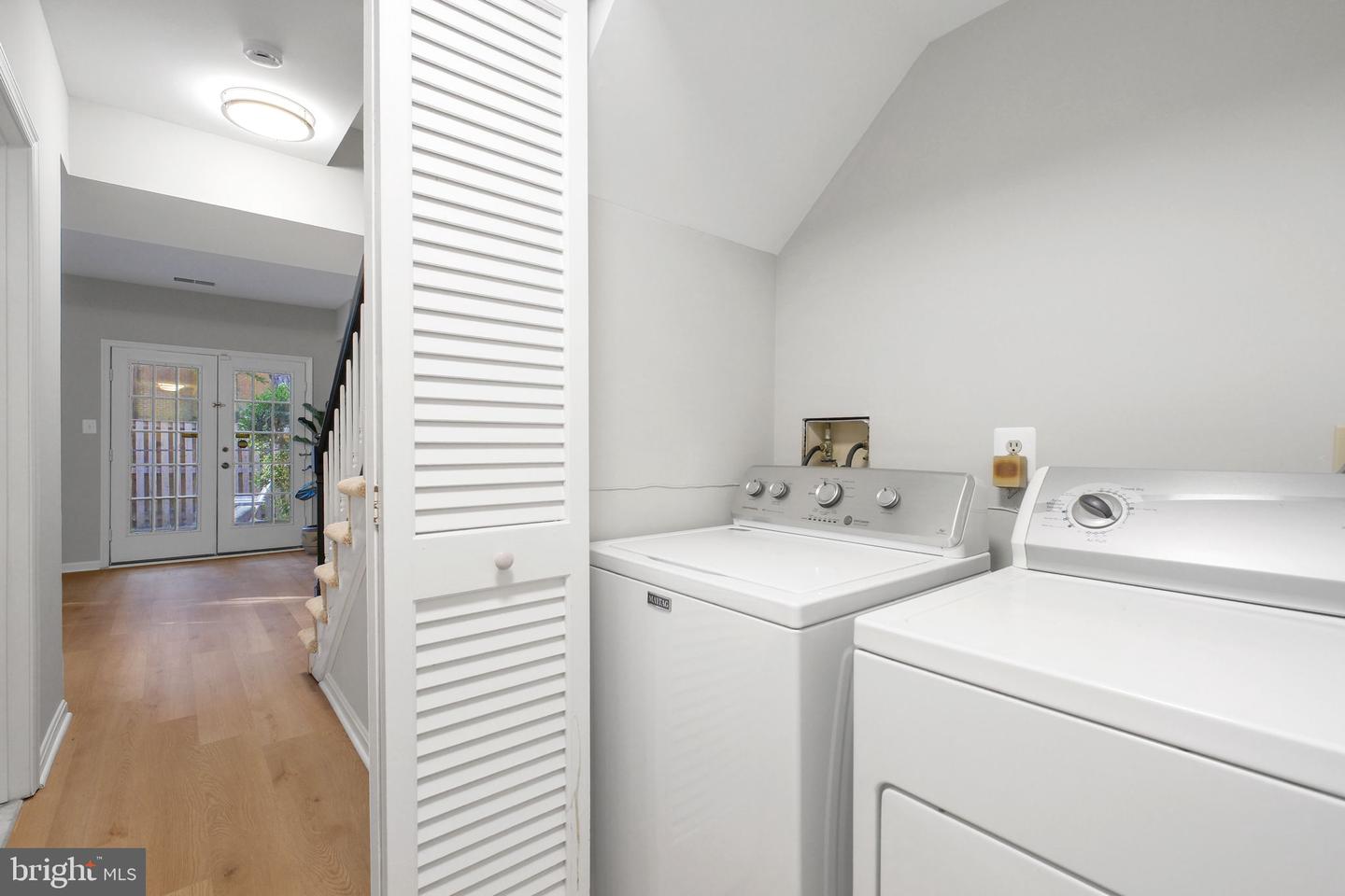 16 S MANCHESTER ST, ARLINGTON, Virginia 22204, 3 Bedrooms Bedrooms, ,2 BathroomsBathrooms,Residential,For sale,16 S MANCHESTER ST,VAAR2063304 MLS # VAAR2063304