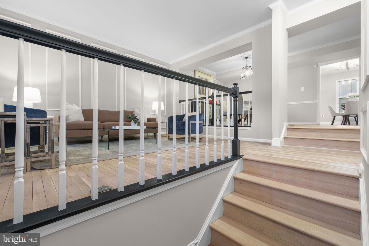 16 S MANCHESTER ST, ARLINGTON, Virginia 22204, 3 Bedrooms Bedrooms, ,2 BathroomsBathrooms,Residential,For sale,16 S MANCHESTER ST,VAAR2063304 MLS # VAAR2063304