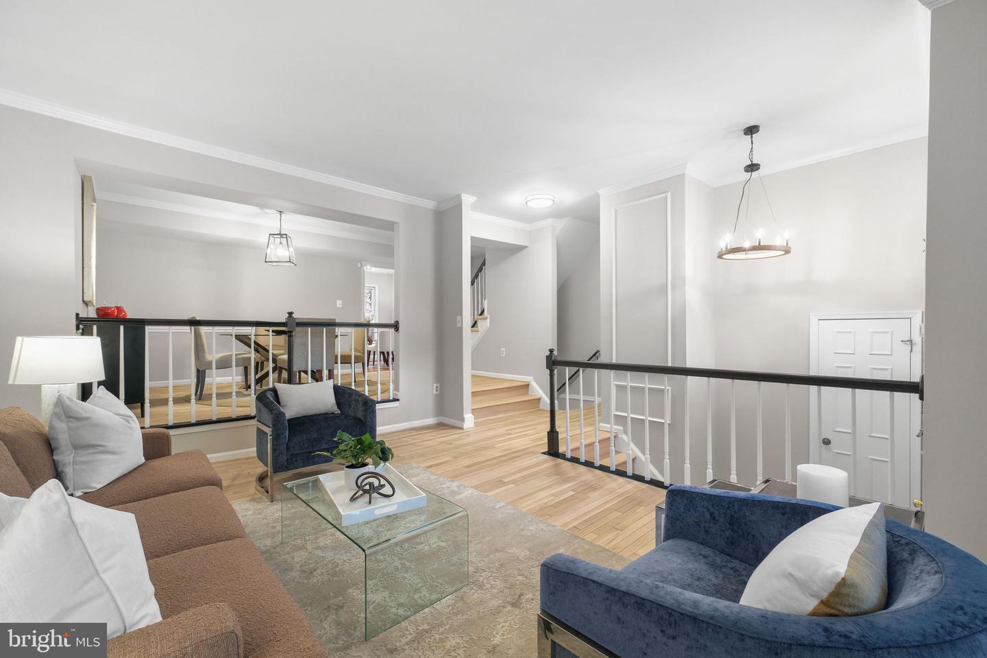 16 S MANCHESTER ST, ARLINGTON, Virginia 22204, 3 Bedrooms Bedrooms, ,2 BathroomsBathrooms,Residential,For sale,16 S MANCHESTER ST,VAAR2063304 MLS # VAAR2063304