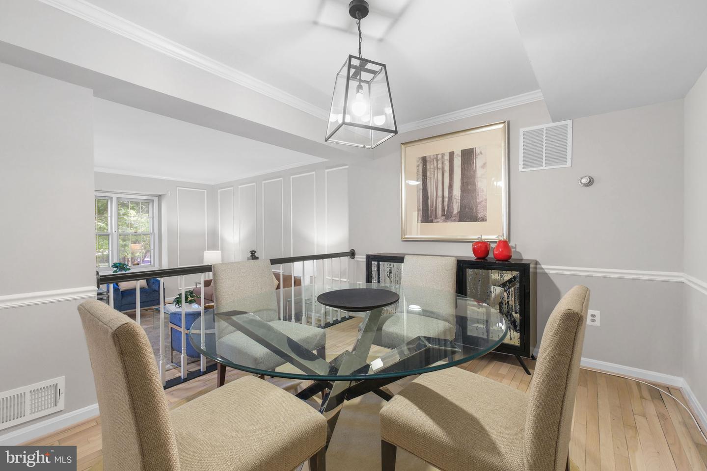 16 S MANCHESTER ST, ARLINGTON, Virginia 22204, 3 Bedrooms Bedrooms, ,2 BathroomsBathrooms,Residential,For sale,16 S MANCHESTER ST,VAAR2063304 MLS # VAAR2063304
