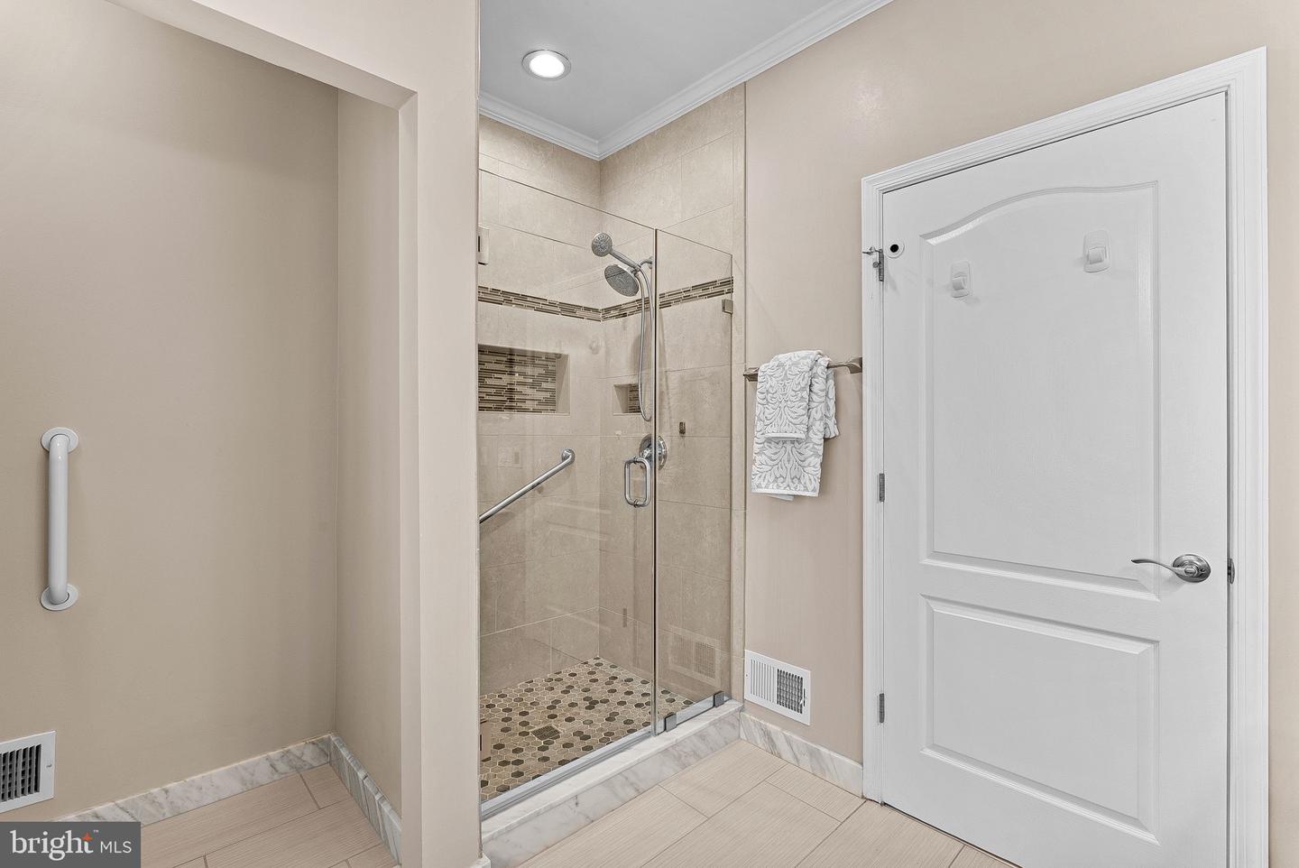 1853 FAVERSHAM WAY, WOODBRIDGE, Virginia 22192, 2 Bedrooms Bedrooms, 12 Rooms Rooms,2 BathroomsBathrooms,Residential,For sale,1853 FAVERSHAM WAY,VAPW2103748 MLS # VAPW2103748