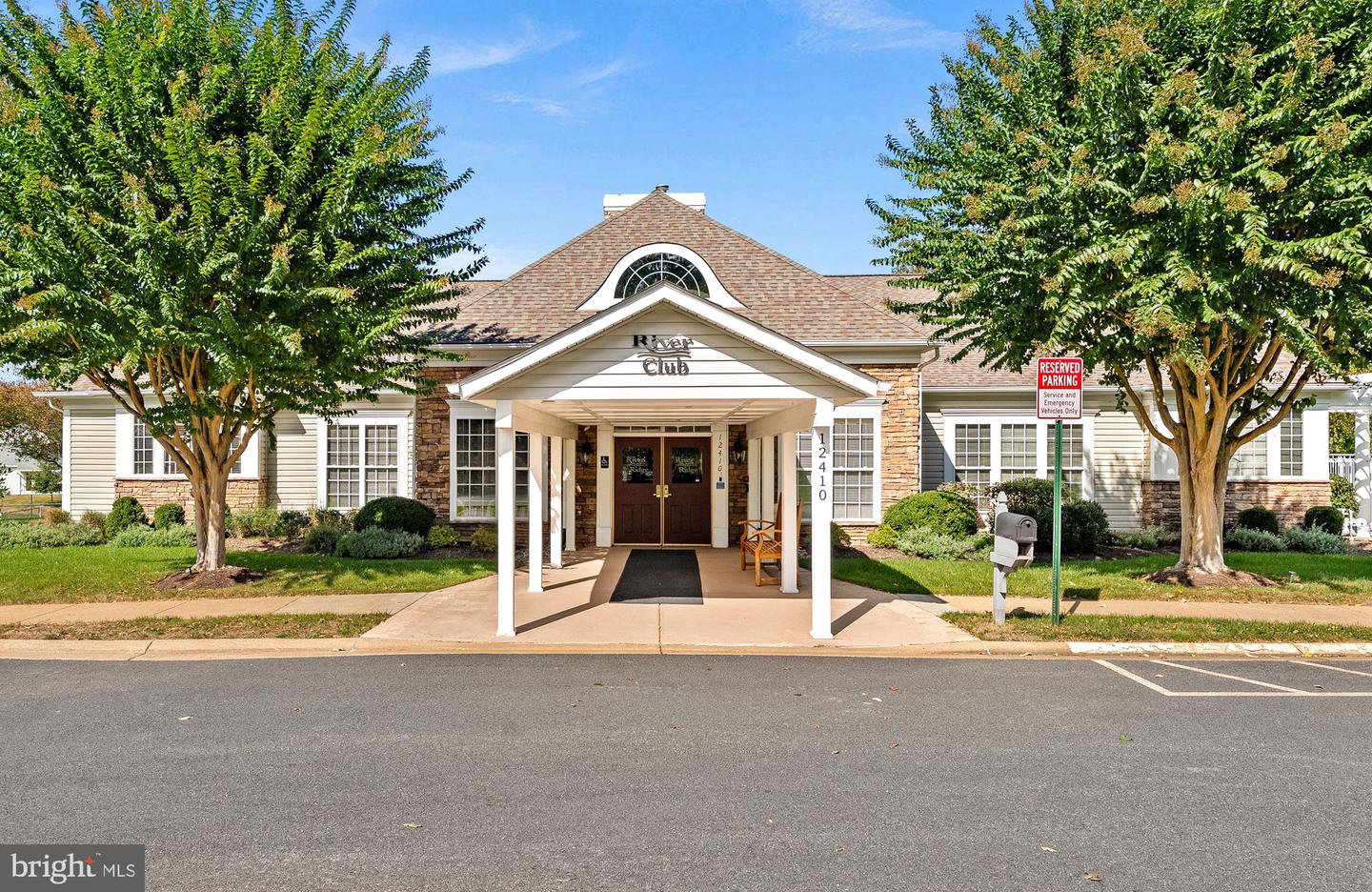 1853 FAVERSHAM WAY, WOODBRIDGE, Virginia 22192, 2 Bedrooms Bedrooms, 12 Rooms Rooms,2 BathroomsBathrooms,Residential,For sale,1853 FAVERSHAM WAY,VAPW2103748 MLS # VAPW2103748